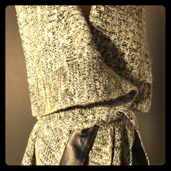 Angl sweater/ Size Small/100% acrylic / NWOTsoCute - Picture 2 of 8